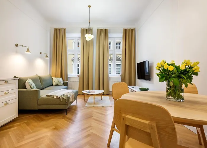 Tyzenhauz Suites Topolowa